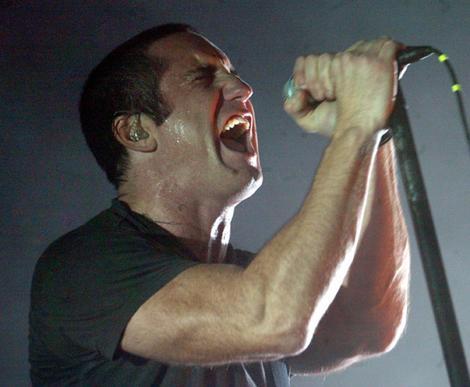 Nine Inch Nails Beside You In Time 2007 HDdvd preview 2
